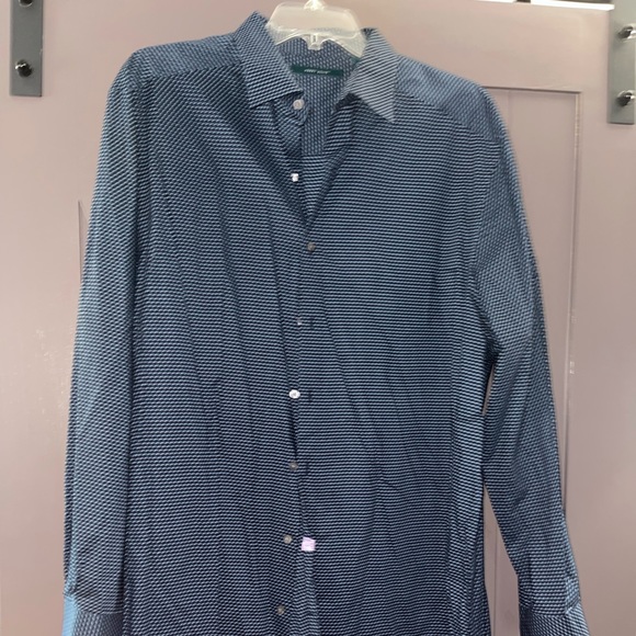 Perry Ellis Button Down Dress Shirt - Picture 3 of 4